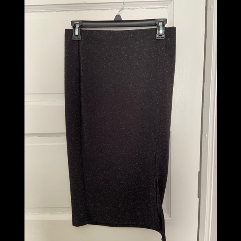 Glittery black spandex pencil skirt